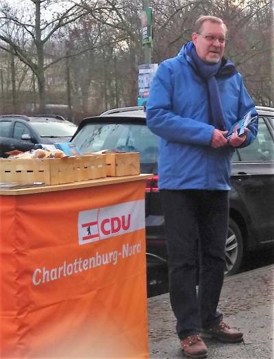 Unterwegs im Wahlkampf - egal ob es strmt, schneit oder regnet 
